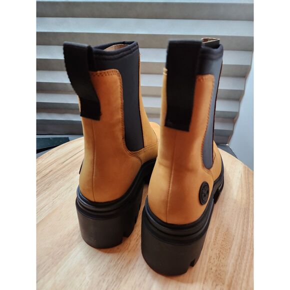 Timberland Everleigh Chelsea Boots | Women's size 8.5 | Wheat Nubuck - Picture 11 of 16